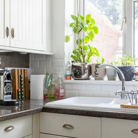 Hereford City - St Owens Terrace - Comfortable & Spacious Well Presented Three Storey House, Perfect For A Weekend Away & Exploring The City On Foot - Hosted By Rentmyhouse ภายนอก รูปภาพ