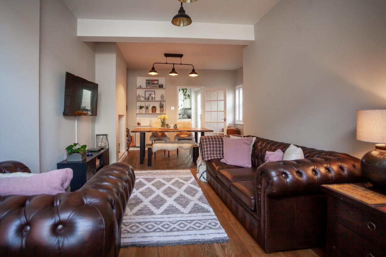 Hereford City - St Owens Terrace - Comfortable & Spacious Well Presented Three Storey House, Perfect For A Weekend Away & Exploring The City On Foot - Hosted By Rentmyhouse ภายนอก รูปภาพ