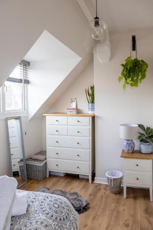 Hereford City - St Owens Terrace - Comfortable & Spacious Well Presented Three Storey House, Perfect For A Weekend Away & Exploring The City On Foot - Hosted By Rentmyhouse ภายนอก รูปภาพ