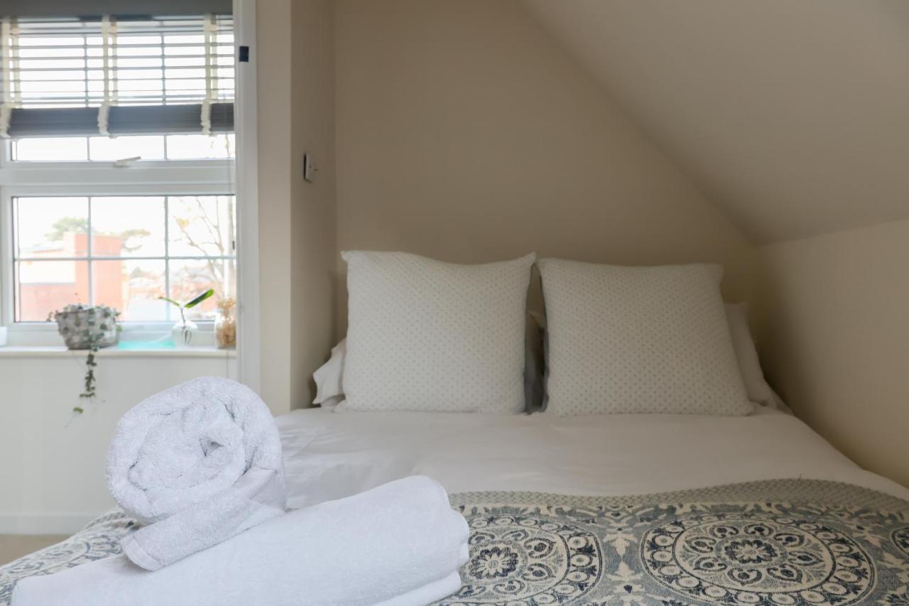 Hereford City - St Owens Terrace - Comfortable & Spacious Well Presented Three Storey House, Perfect For A Weekend Away & Exploring The City On Foot - Hosted By Rentmyhouse ภายนอก รูปภาพ