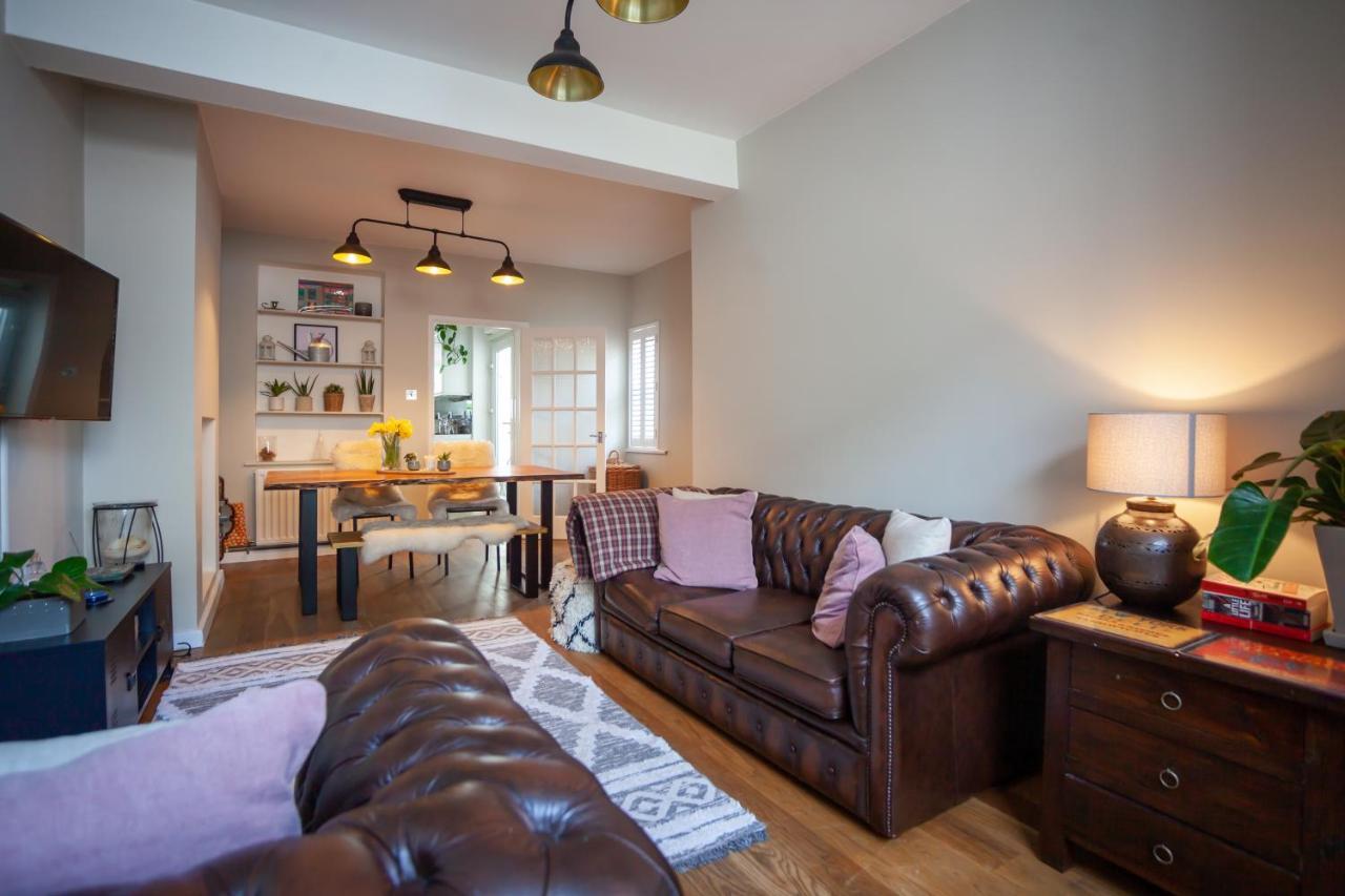 Hereford City - St Owens Terrace - Comfortable & Spacious Well Presented Three Storey House, Perfect For A Weekend Away & Exploring The City On Foot - Hosted By Rentmyhouse ภายนอก รูปภาพ