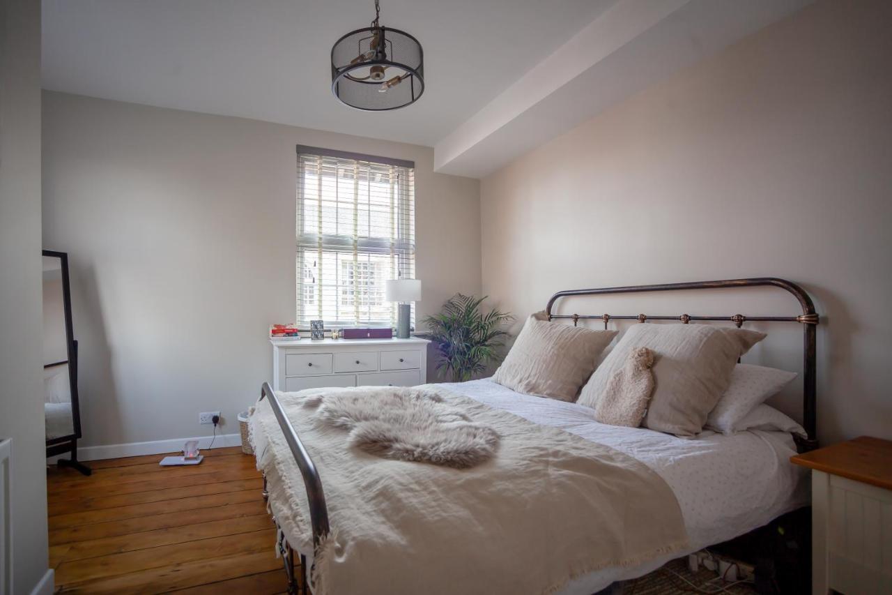 Hereford City - St Owens Terrace - Comfortable & Spacious Well Presented Three Storey House, Perfect For A Weekend Away & Exploring The City On Foot - Hosted By Rentmyhouse ภายนอก รูปภาพ